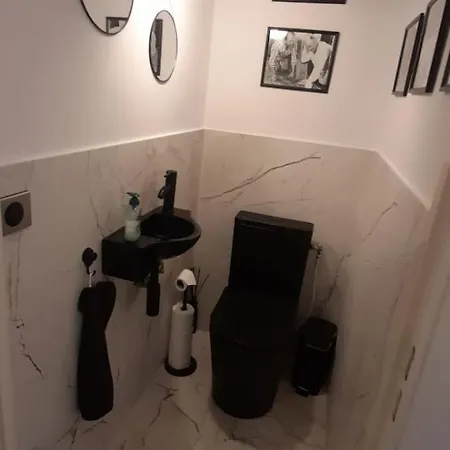 Chataigniers One Bedroom Apartment Cannes