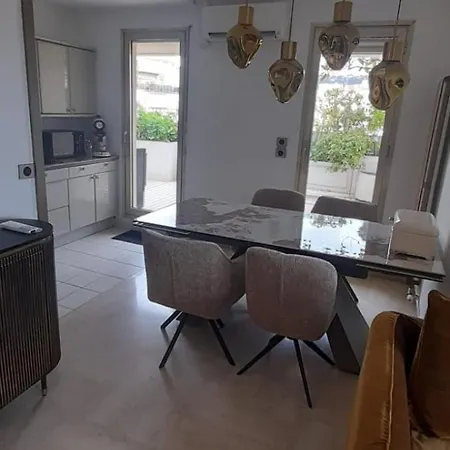 Chataigniers One Bedroom Cannes